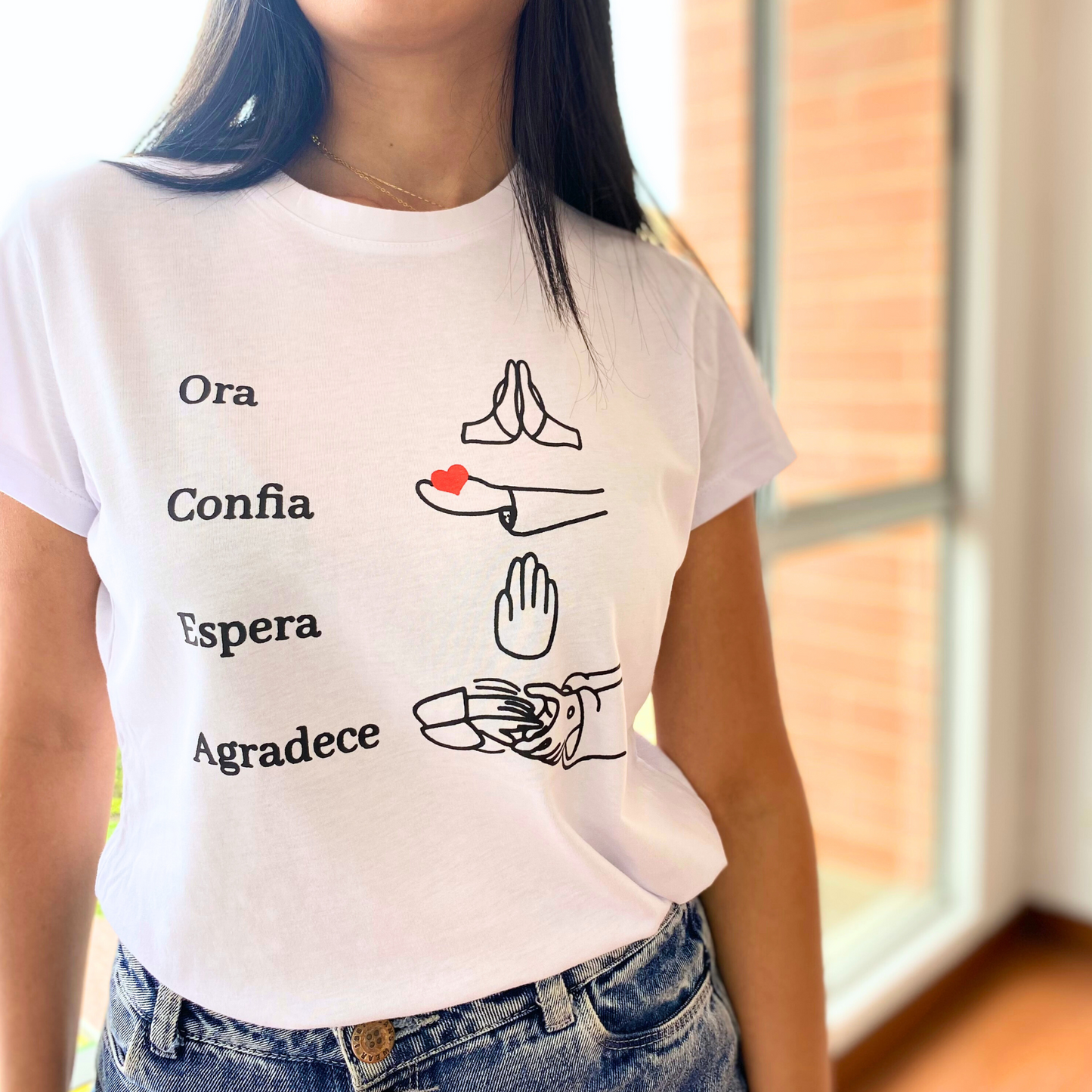 Camiseta ora, confía , espera