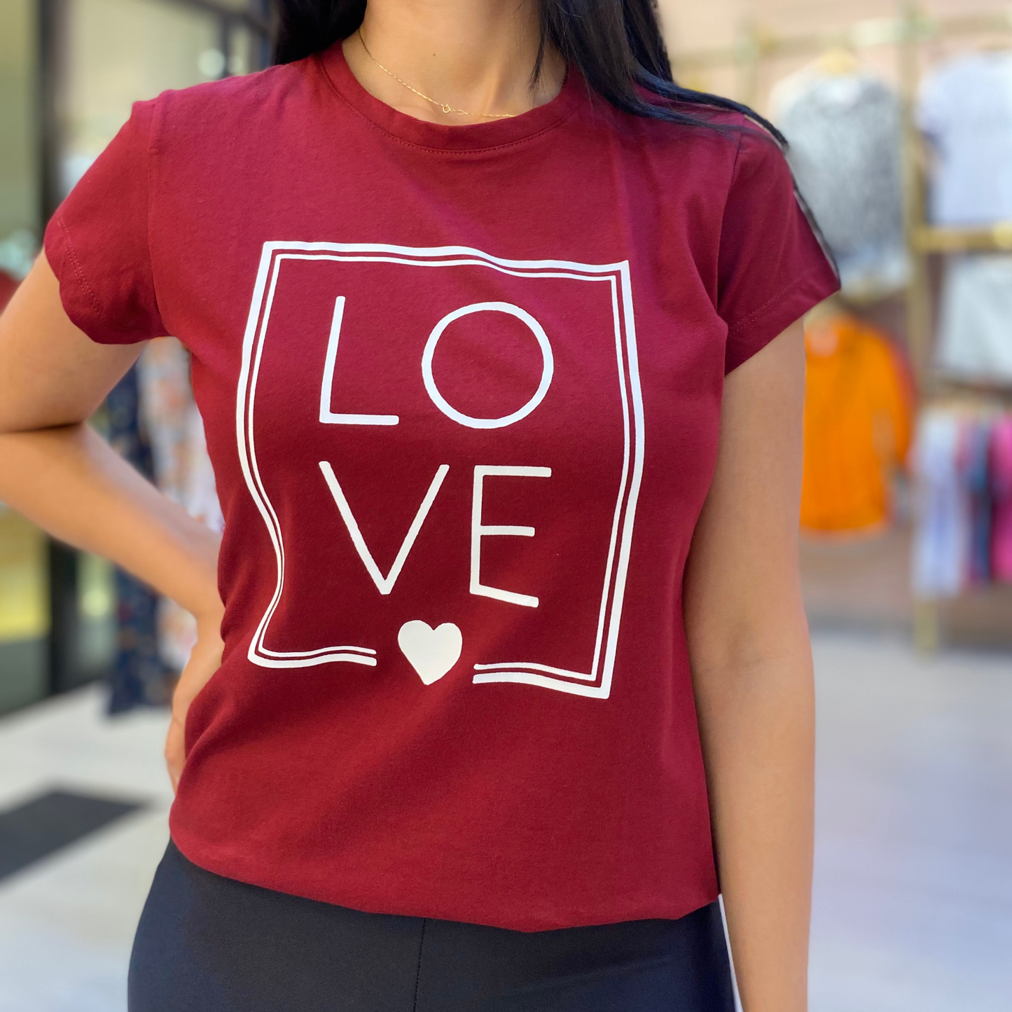 Camiseta love cuadrado