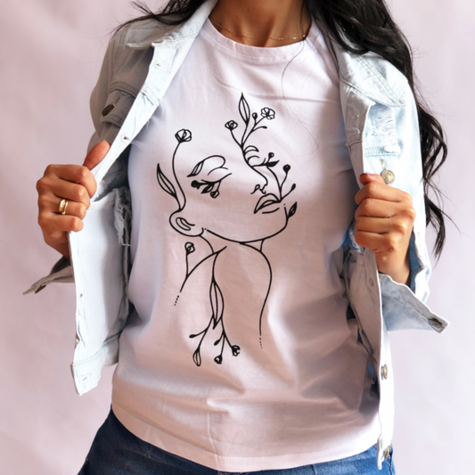 Camiseta mujer minimal flores